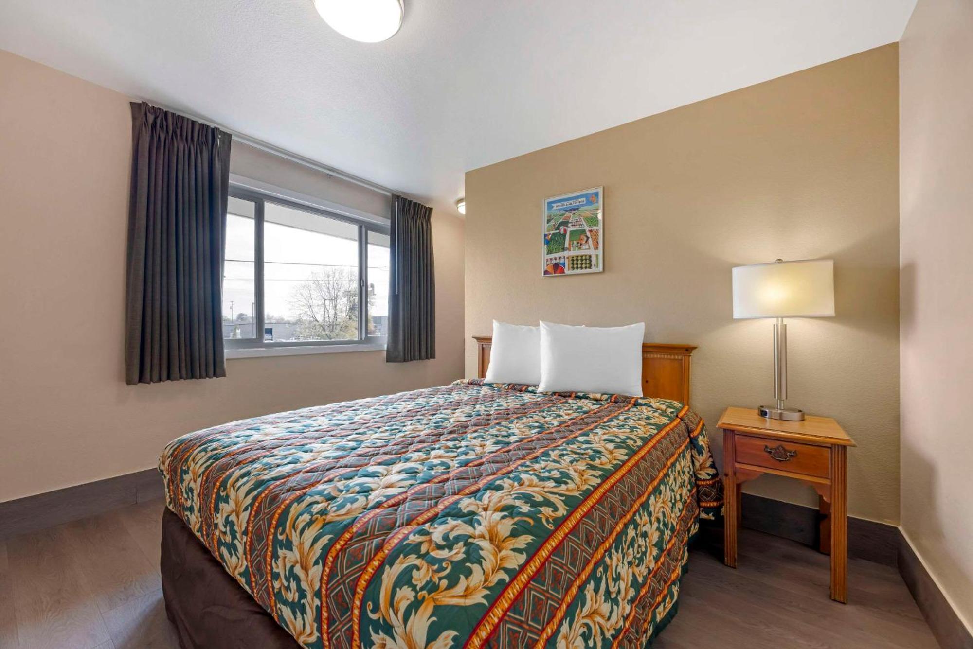 Rodeway Inn Albany Bagian luar foto